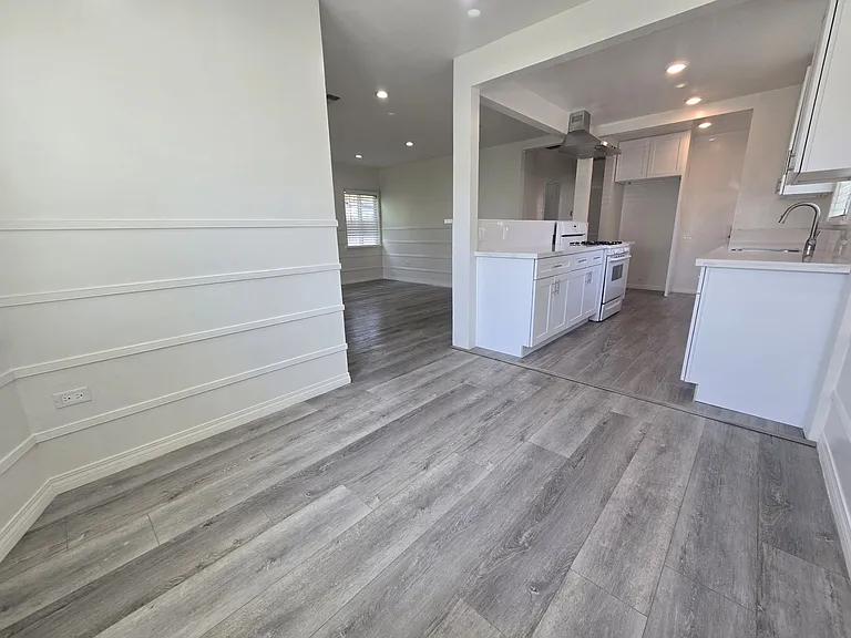 10544 Helendale Ave — Photo 5