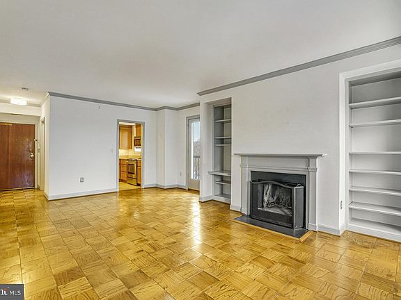 3rd image of 801 S Pitt St APT 429