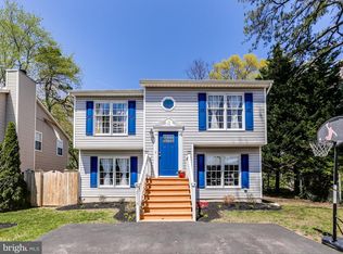 2516 229th St, Pasadena, MD 21122