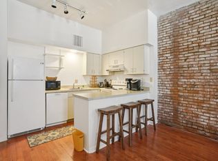 1014 Russell Blvd #B, Saint Louis, MO 63104
