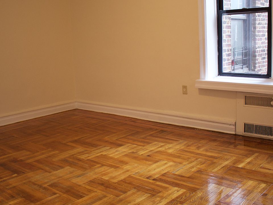 2nd image of 141 E 19th St APT 5A