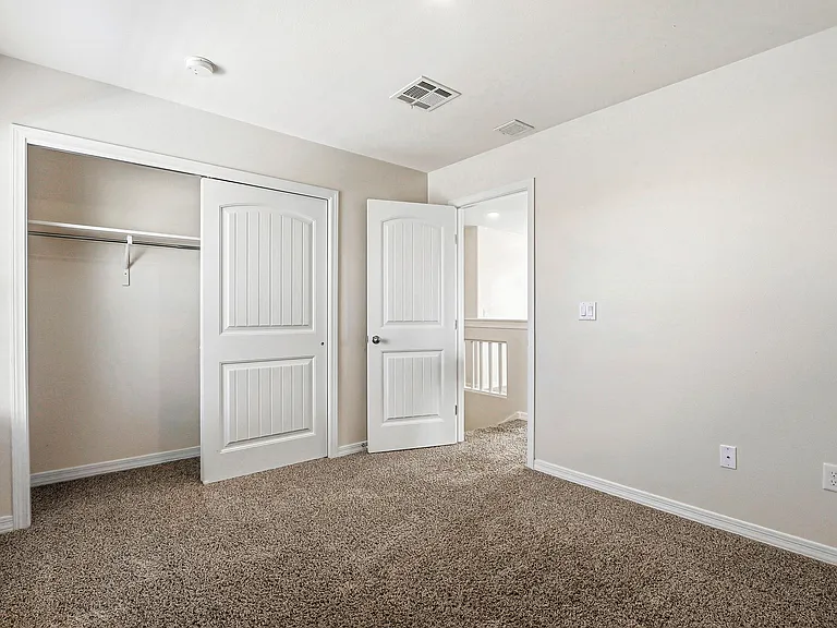 649 La Entrada Cir — Photo 26