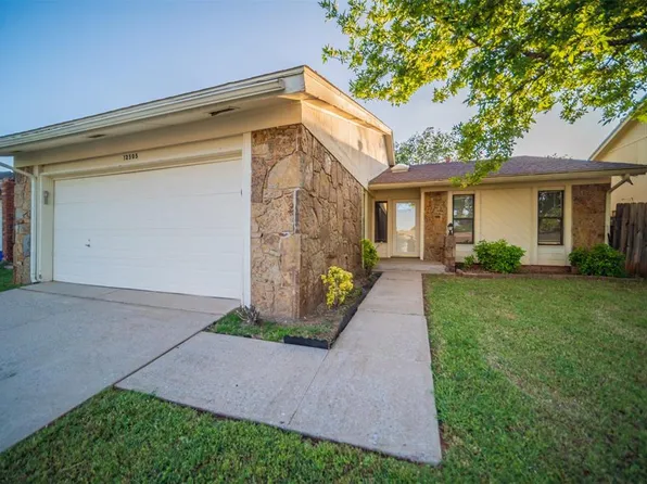 12505 Fox Run Dr, Oklahoma City, OK 73142