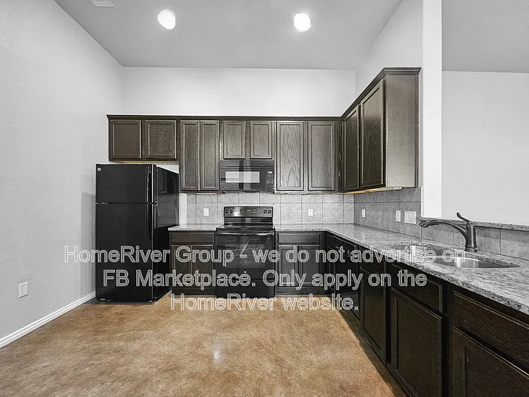 128 Joanne Cv — Photo 5