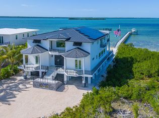 528 Bay Shore Dr, Ramrod Key, FL 33042