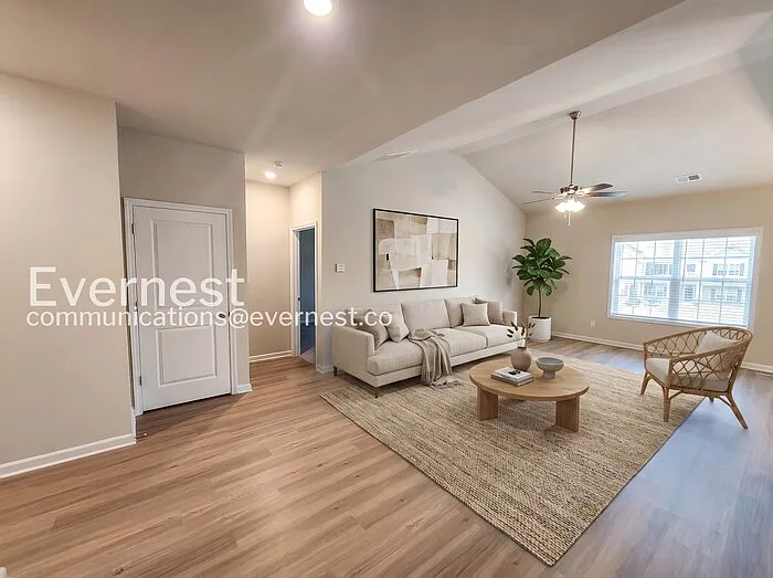 118 Culver St — Photo 2