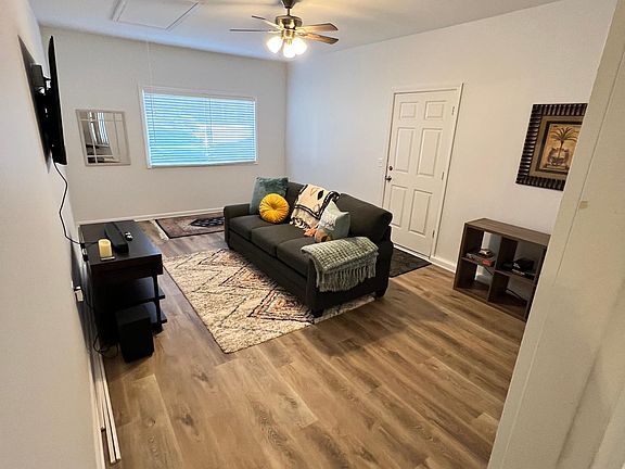 5th image of 2530 Rolling View Dr SE #C