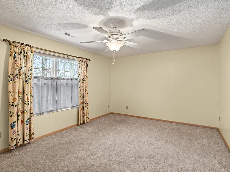 1685 Riva Ridge Dr — Photo 21