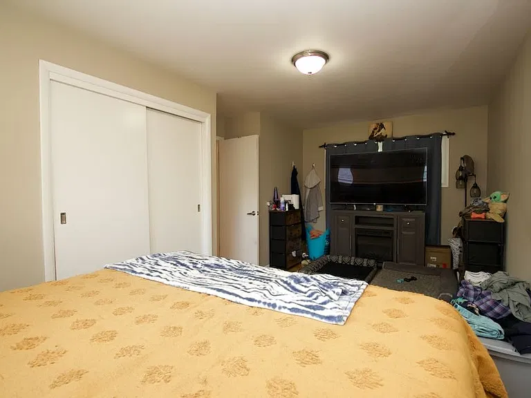 55 E Jeffery Ave #SFH — Photo 12