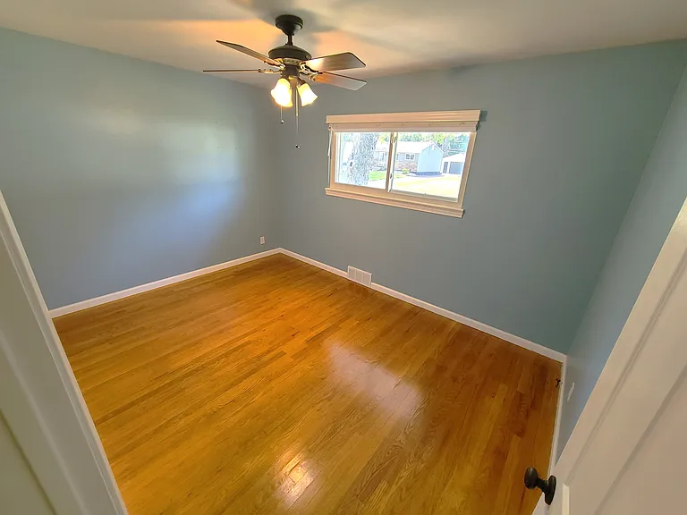 10409 Meath Dr — Photo 10