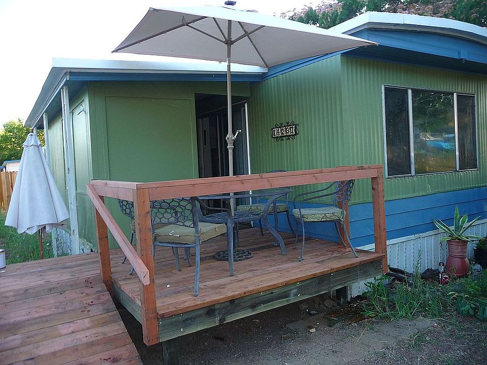 Front entry view