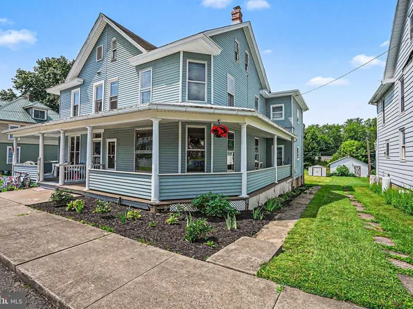 53 N Market St, Millerstown, PA 17062