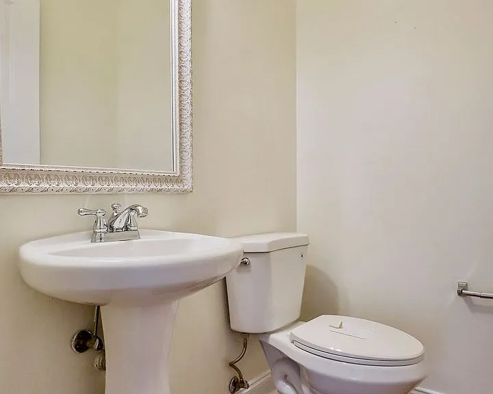 710 Valley St — Photo 39