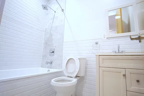 Rented by Doorway NYC, LLC | media 22