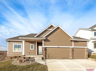 17721 Rose Lane Rd, Omaha, NE 68136