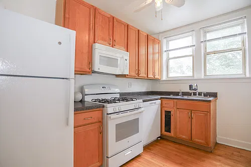 2242 W Farwell Ave #3A Photo 1 2242 W Farwell Ave #3A Photo 1