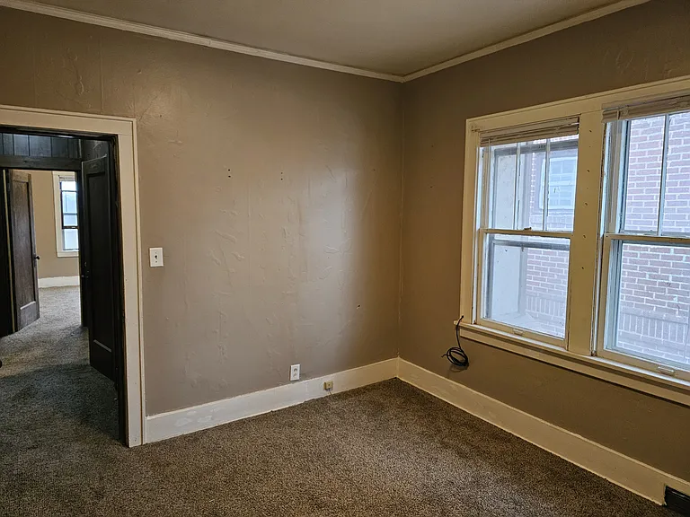 2853 Titus Ave — Photo 35