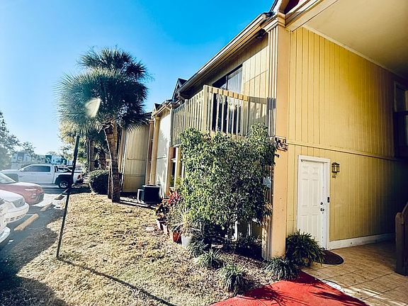 2nd image of 2101 Forest Knoll Dr NE APT 206
