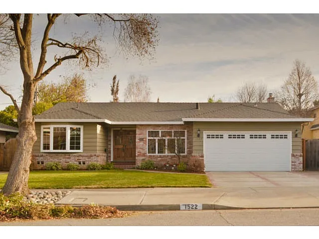 1522 Husted Ave photo 1