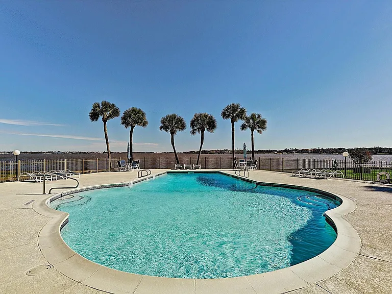 351 Lakeside Ln #201 — Photo 33