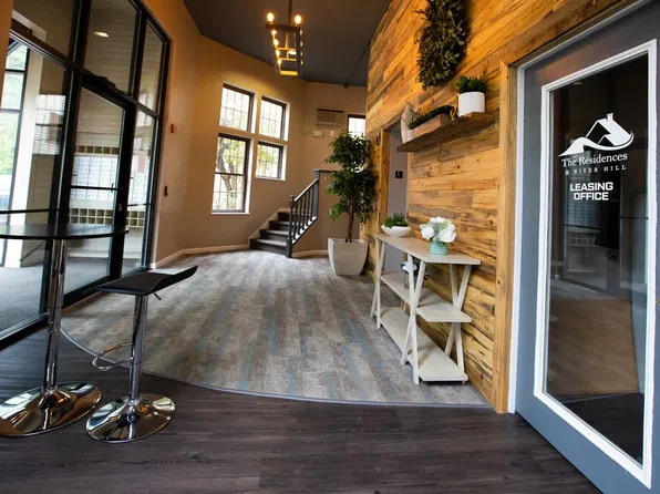 River Hill Apartments