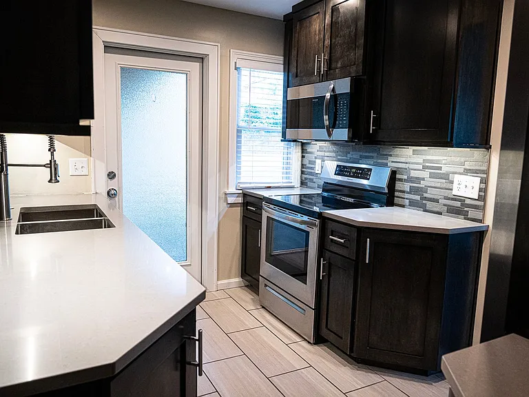 6512 Rockhill Rd — Photo 5