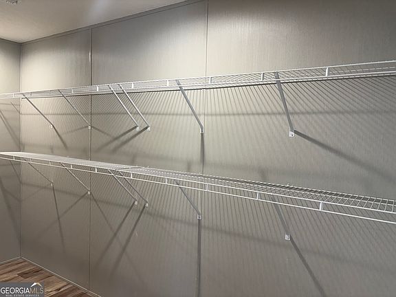 5th image of 1823 Rock Springs Rd