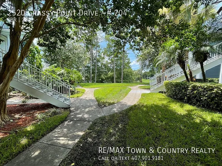 2520 Grassy Point Dr #204 — Photo 31