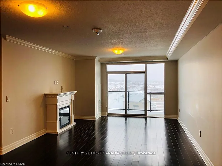 260 Villagewalk Blvd #608 — Photo 14