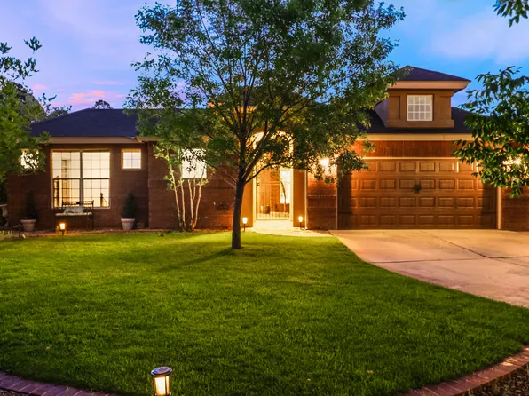 924 Seattle Slew Ave SE, Albuquerque, NM 87123