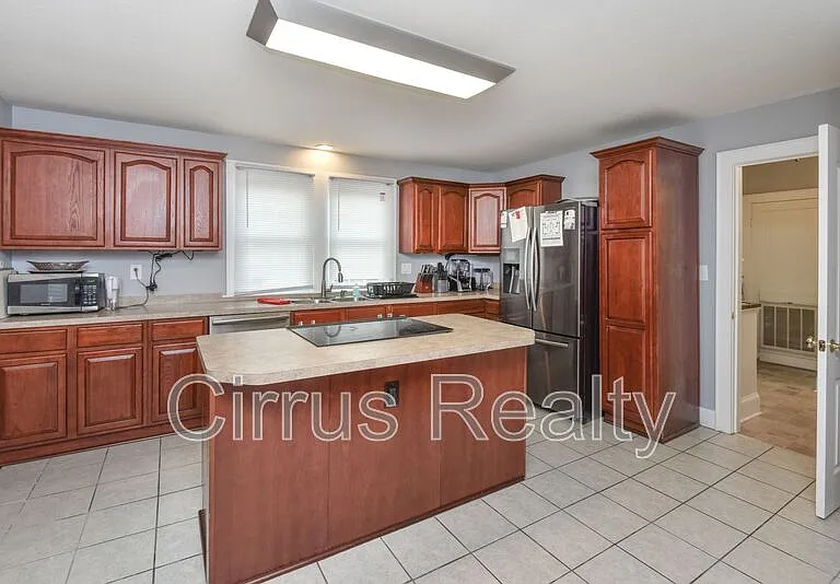 10 Parkside Pl — Photo 11