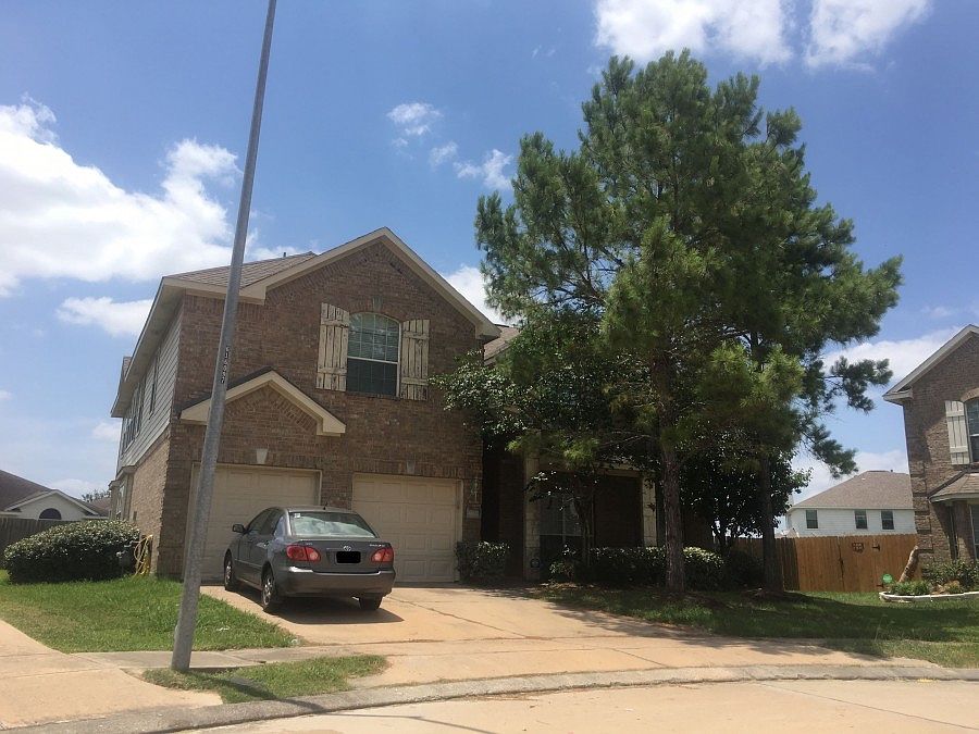 2nd image of 23310 Fieldrose Ct
