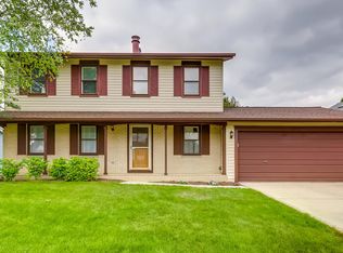 3970 Huntington Blvd, Hoffman Estates, IL 60192