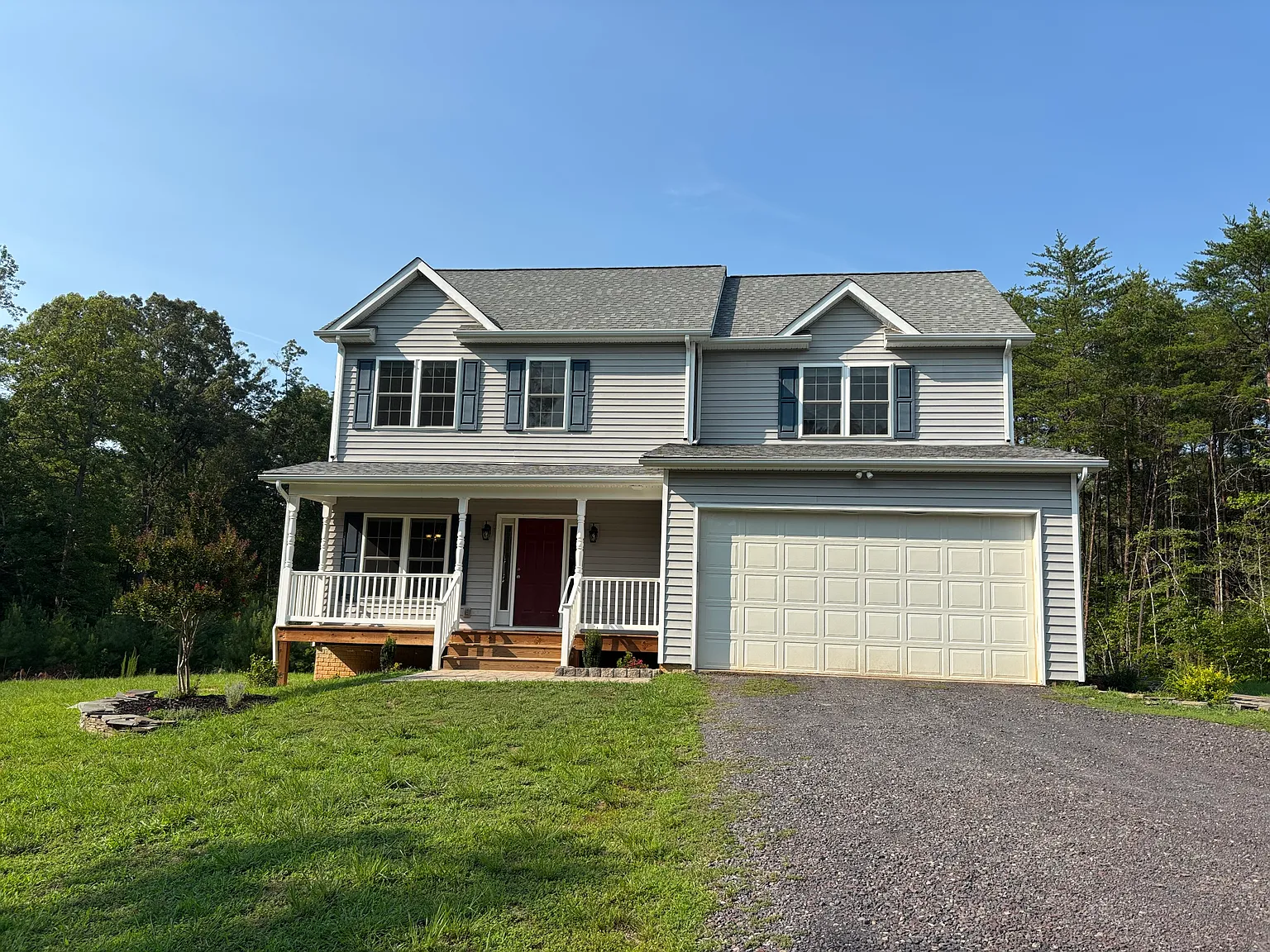 5 bed, 3.5 bath, 3072 sqft, $2,750 — Photo 1