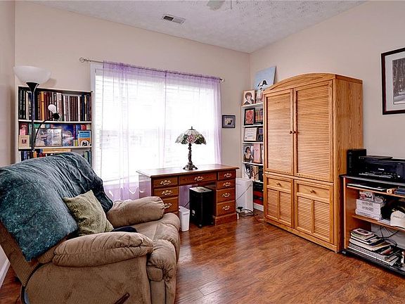 5th image of 6243 Saint Johns Wood