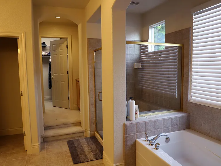 6406 Emperor Ct — Photo 17