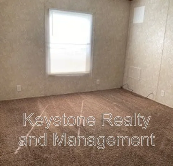 726 Trevor Ln — Photo 8
