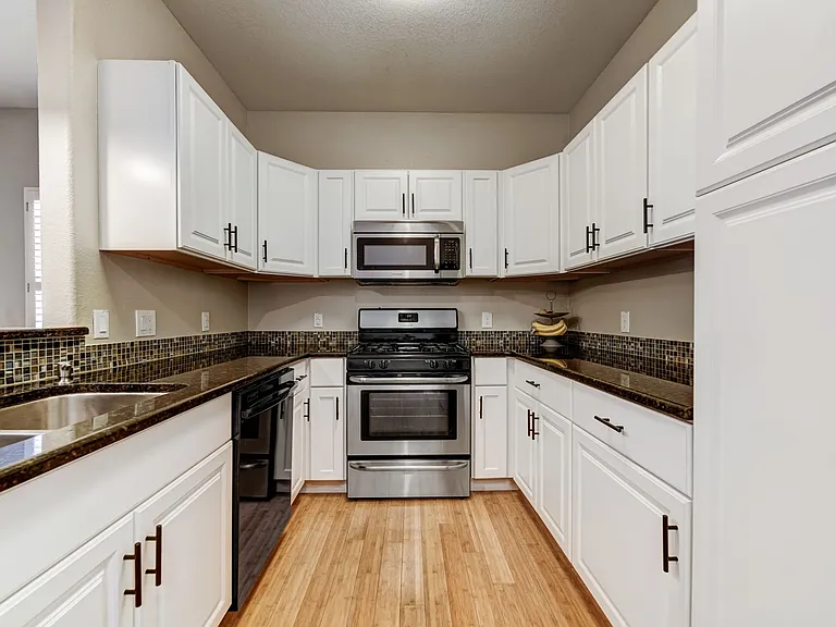 1302 Cedar Ave — Photo 13