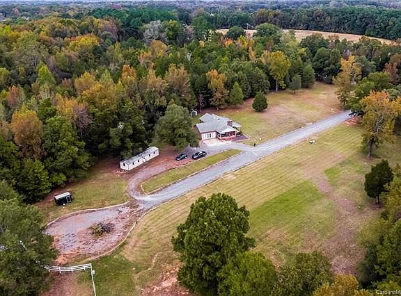 3rd image of 2046 Hidden Creek Ct