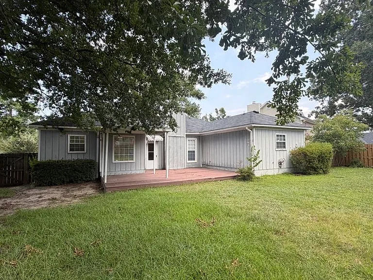 199 Amelia Dr W — Photo 26