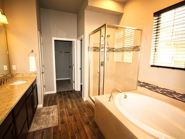 1401 Skyline Dr — Photo 41