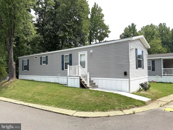 9500 Beech Park St, Capitol Heights, MD 20743