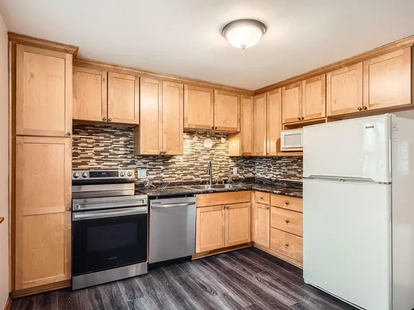 538 11th Ave SE, Forest Lake, MN 55025