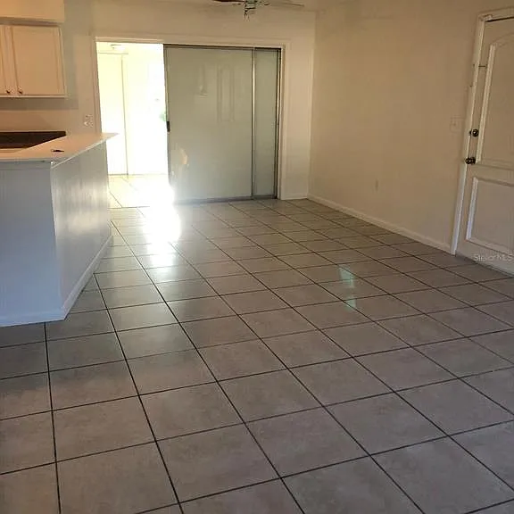 916 Alecon Dr — Photo 5