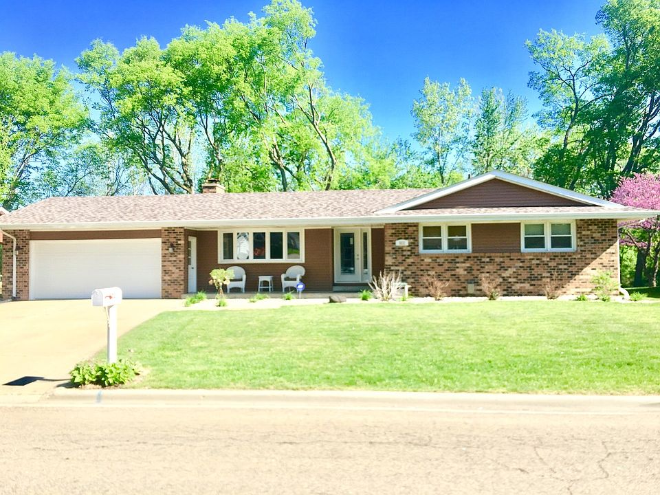 1st image of 822 Knottingham Dr