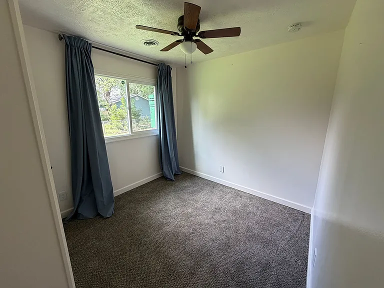 2421 Brook Ln — Photo 11