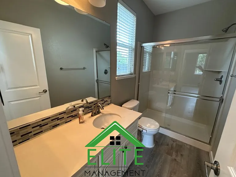 1084 Navigator Dr — Photo 33