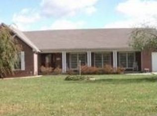 290 E Frog Hollow Rd, Science Hill, KY 42553