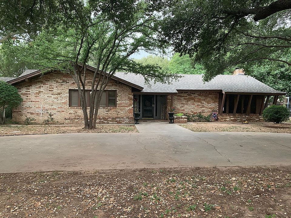 1st image of 2718 Oaklawn Dr
