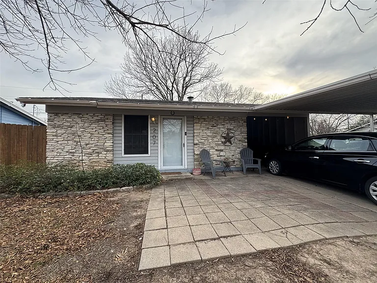 207 Chippendale Ave — Photo 9